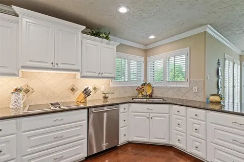 6002 Coral Ridge Road Houston TX 77069