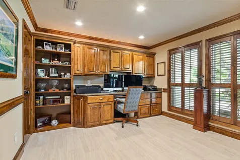 6002 Coral Ridge Road Houston TX 77069