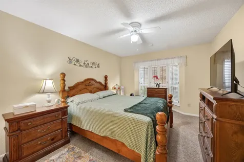 1515 Sandy Springs Road 3005 Houston TX 77042