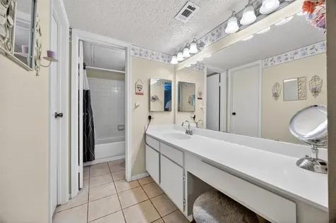 1515 Sandy Springs Road 3005 Houston TX 77042