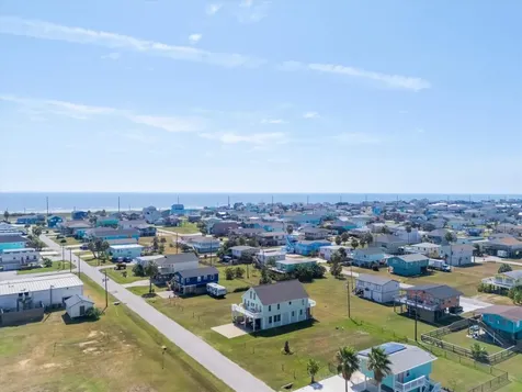 4034 Liberty Drive Galveston TX 77554