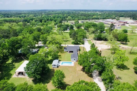 690 N Barbee Street Lovelady TX 75851