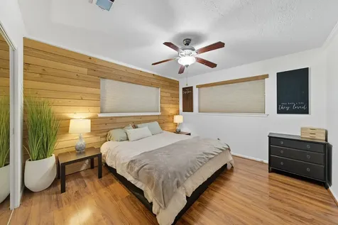 439 Pompano Street Bayou Vista TX 77563