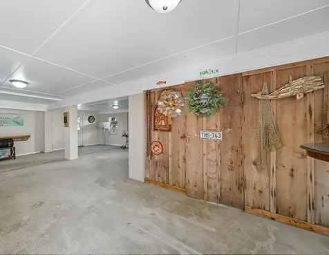 439 Pompano Street Bayou Vista TX 77563