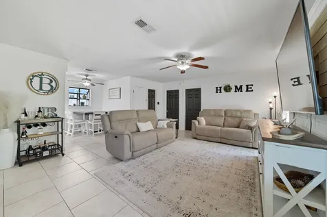 439 Pompano Street Bayou Vista TX 77563