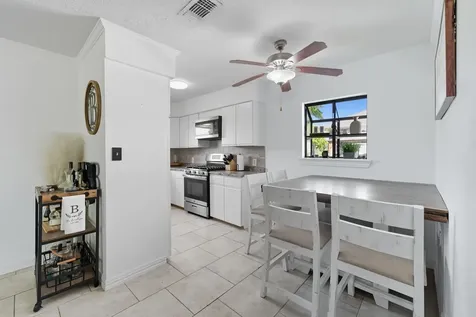 439 Pompano Street Bayou Vista TX 77563