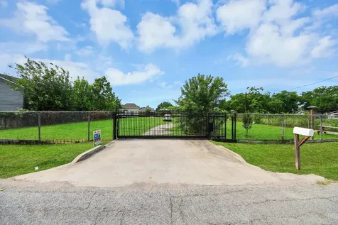 2608 Bostic Street Houston TX 77093