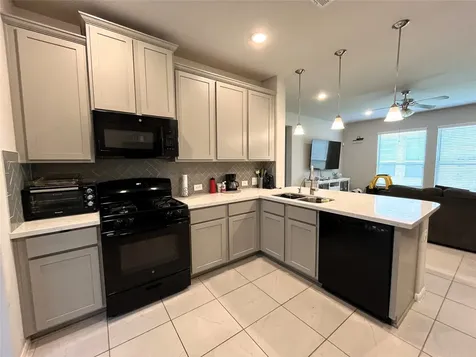 6323 Lemon Balm Lane Crosby TX 77532