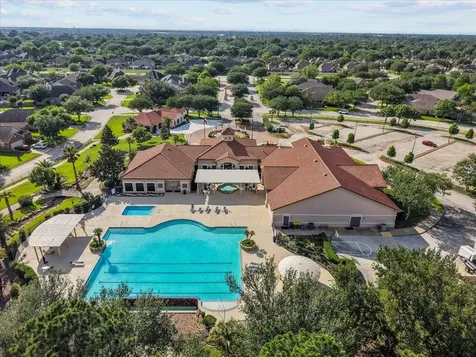 1607 S Primavera Drive Pearland TX 77581