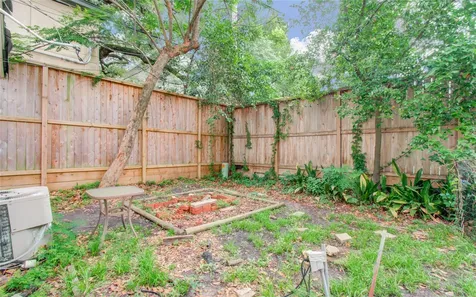 1715 Banks Street C Houston TX 77098