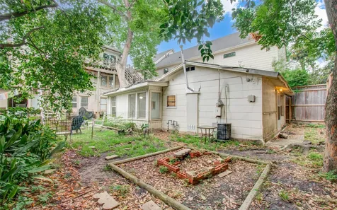 1715 Banks Street C Houston TX 77098