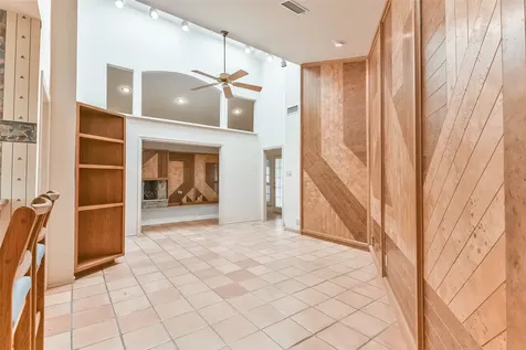 1 Cadena Court Galveston TX 77554