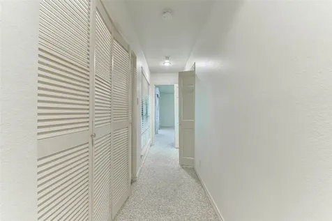 1 Cadena Court Galveston TX 77554