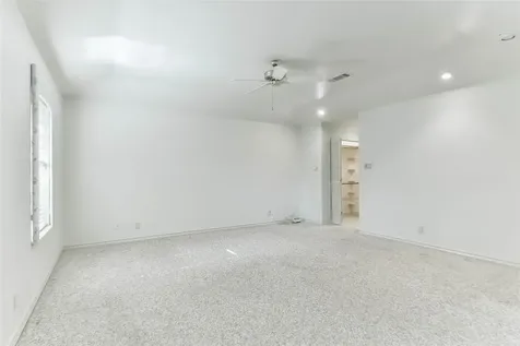 1 Cadena Court Galveston TX 77554
