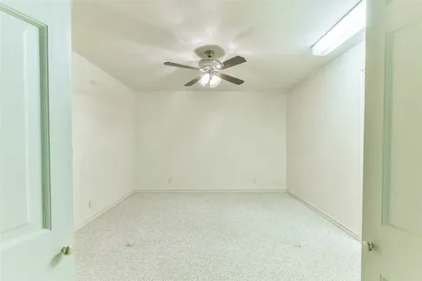 1 Cadena Court Galveston TX 77554