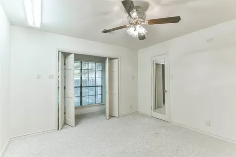 1 Cadena Court Galveston TX 77554