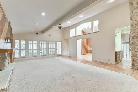 1 Cadena Court Galveston TX 77554