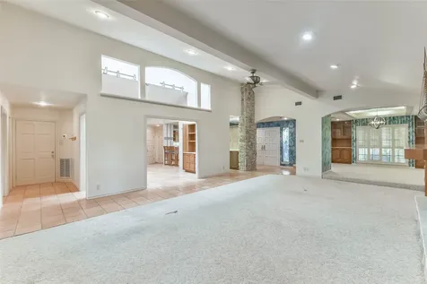 1 Cadena Court Galveston TX 77554