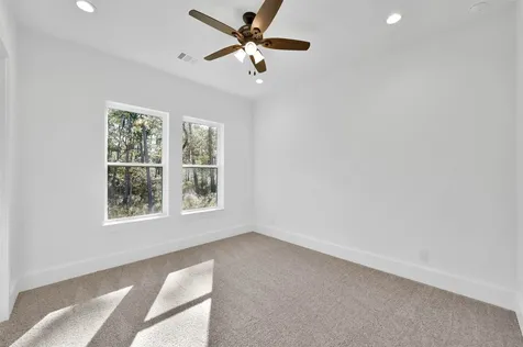 136 Grand View Huntsville TX 77340
