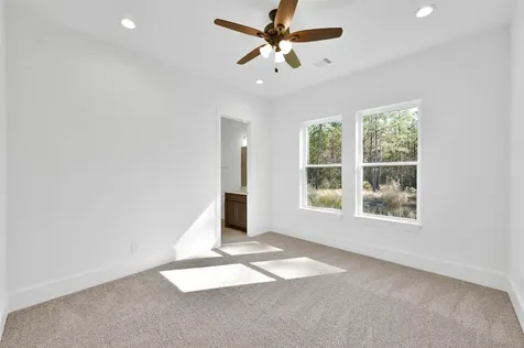 136 Grand View Huntsville TX 77340