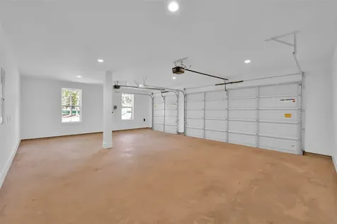 136 Grand View Huntsville TX 77340
