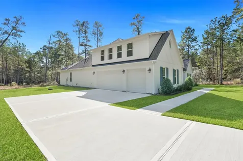 136 Grand View Huntsville TX 77340