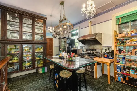 1619 Sealy Street Galveston TX 77550