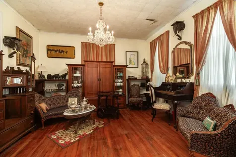 1619 Sealy Street Galveston TX 77550
