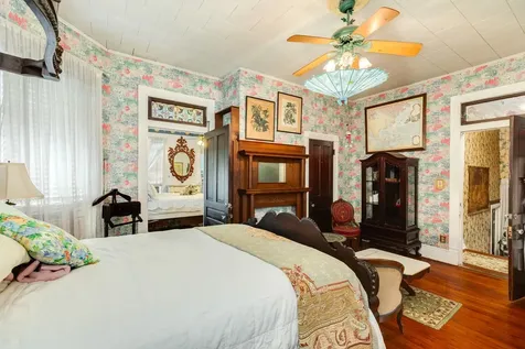 1619 Sealy Street Galveston TX 77550