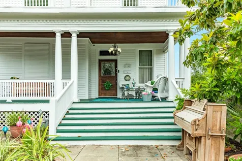 1619 Sealy Street Galveston TX 77550