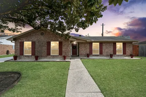 1307 Blue Willow Drive Houston TX 77042