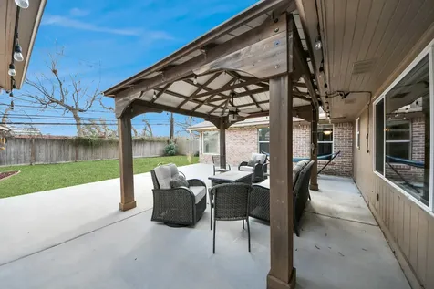 1307 Blue Willow Drive Houston TX 77042