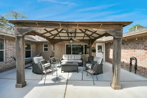 1307 Blue Willow Drive Houston TX 77042