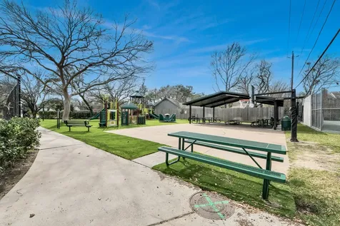 1307 Blue Willow Drive Houston TX 77042