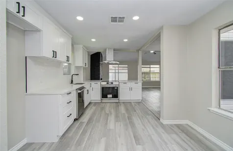 9734 Oakmont Drive La Porte TX 77571