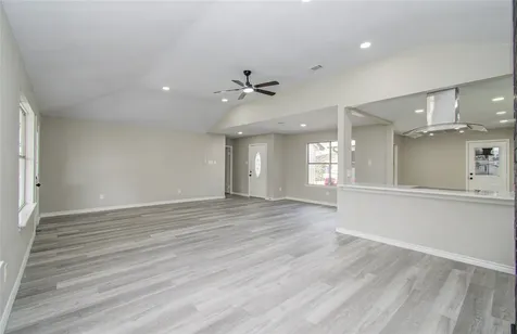 9734 Oakmont Drive La Porte TX 77571
