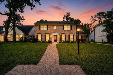 707 Thistlewood Drive Houston TX 77079