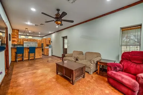 85 Calle Corta Victoria TX 77905