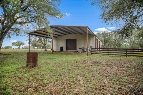 85 Calle Corta Victoria TX 77905