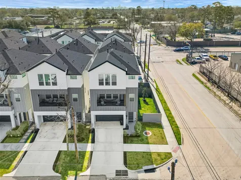 4843 Broom Street Houston TX 77091