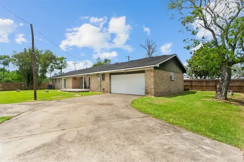 5001 Texas Avenue La Marque TX 77568
