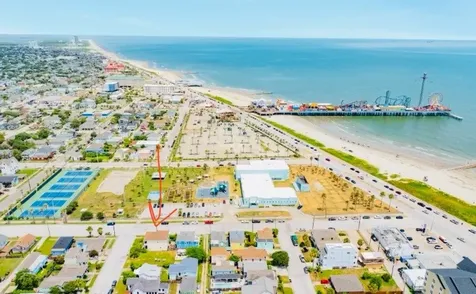 2801 Ave Q 1/2 Galveston TX 77550