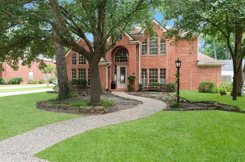 29 Berry Blossom Drive The Woodlands TX 77380