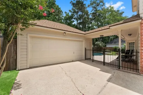 29 Berry Blossom Drive The Woodlands TX 77380