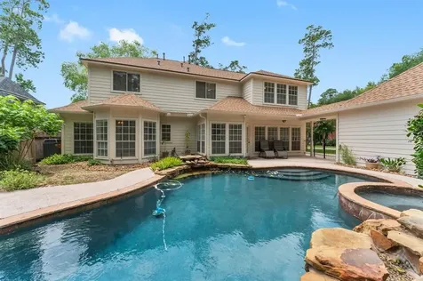 29 Berry Blossom Drive The Woodlands TX 77380