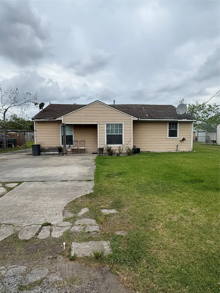 13013 Breezeway Street Houston TX 77037