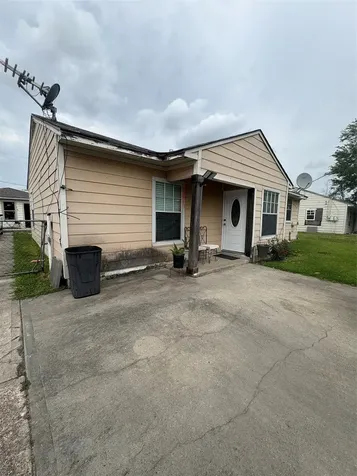 13013 Breezeway Street Houston TX 77037