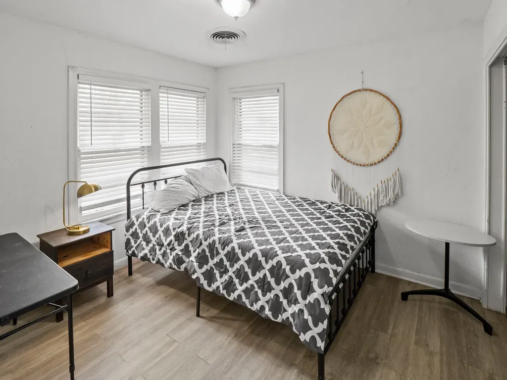 6208 Walnut Hills Drive Austin TX 78723