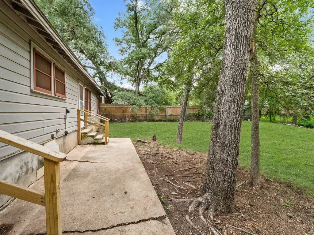 6208 Walnut Hills Drive Austin TX 78723