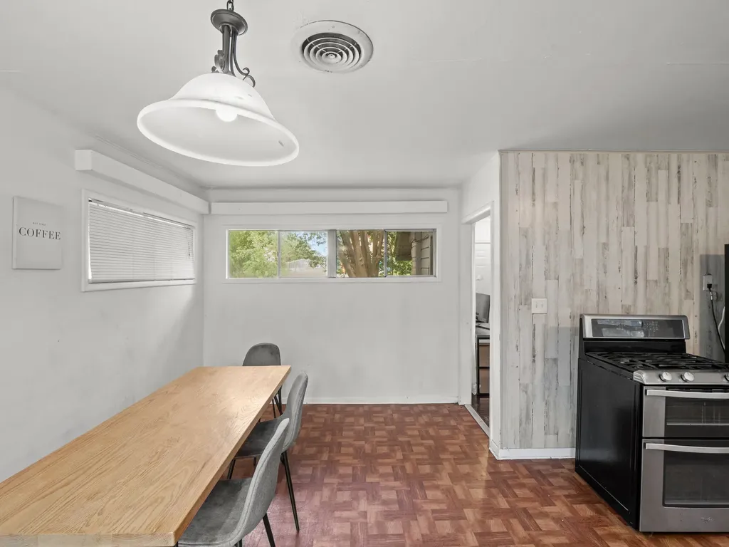6208 Walnut Hills Drive Austin TX 78723
